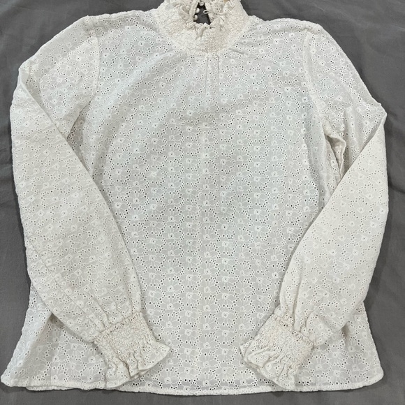 Sezane Cathy Blouse in Ecru Embroidery (38/M) - Picture 3 of 7